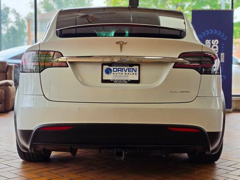 Used 2020 Tesla Model X Long Range AWD/4WD image 10