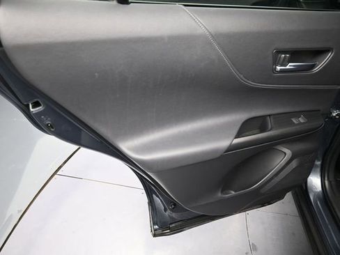Used 2024 Toyota Venza XLE AWD/4WD image 17