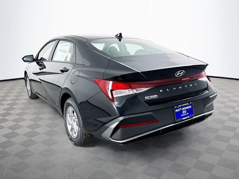 New 2026 Hyundai Elantra SE image 7