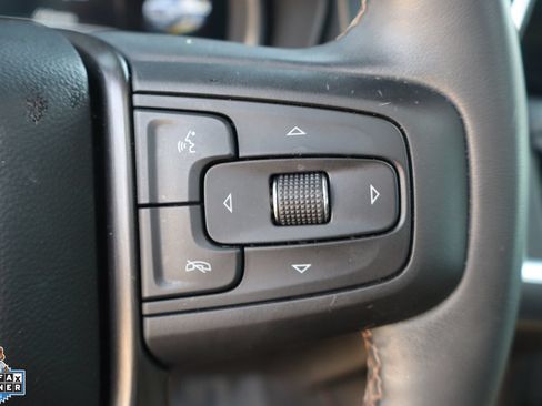 Used 2023 GMC Yukon XL AT4 AWD/4WD image 17