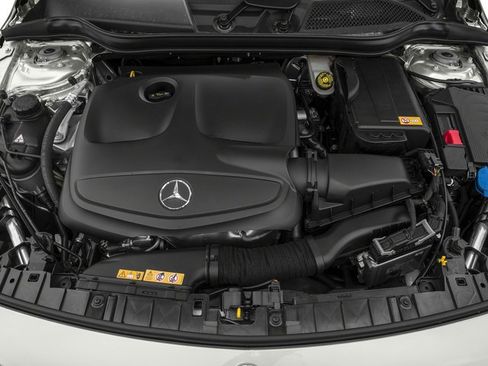 Used 2016 Mercedes-Benz GLA 250 4MATIC image 13