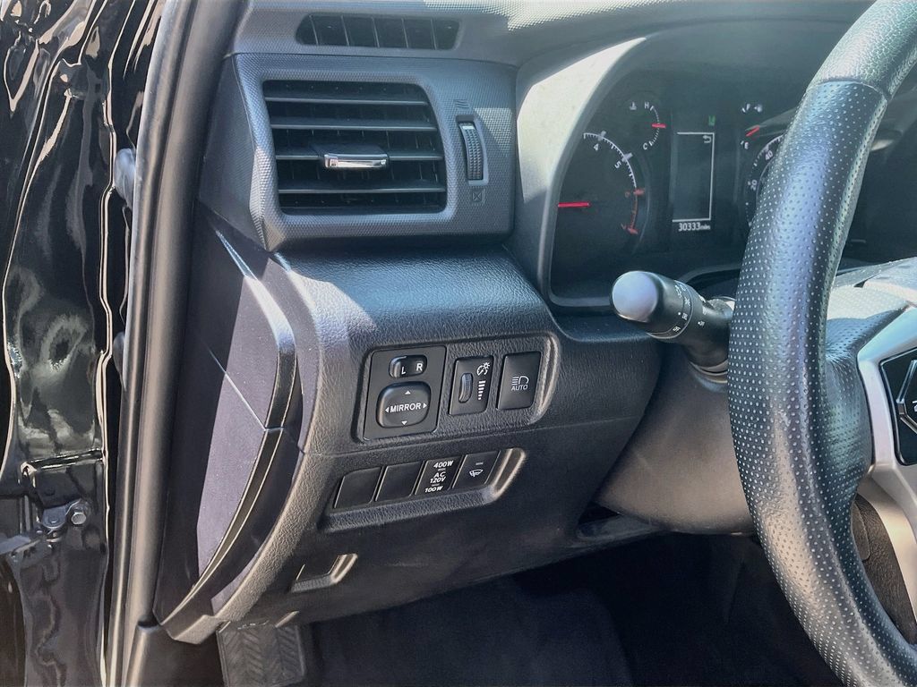 Used 2024 Toyota 4Runner SR5 Premium w/ Moonroof Package RWD image 10