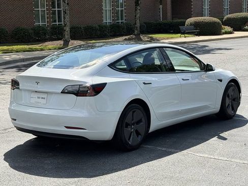 Used 2023 Tesla Model 3 Standard Range RWD image 9