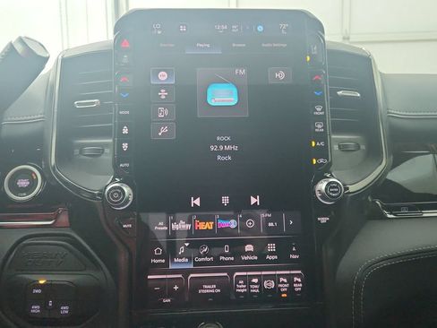 New 2026 RAM 2500 Limited AWD/4WD image 24