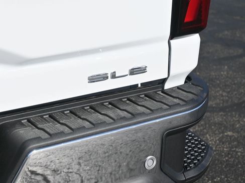 New 2026 GMC Sierra 3500 SLE image 8