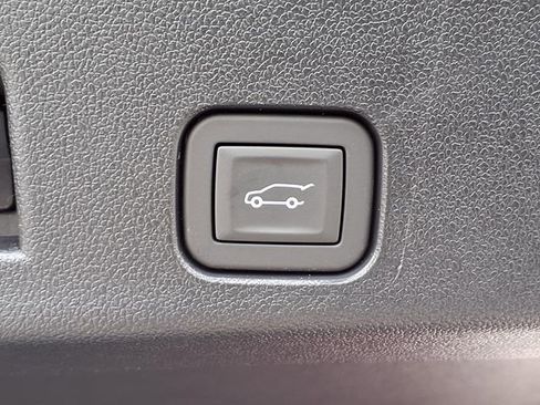 New 2026 GMC Acadia Denali w/ Super Cruise Package FWD image 22