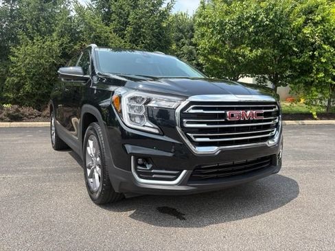 Certified 2024 GMC Terrain SLT w/ Infotainment Package II AWD/4WD image 10