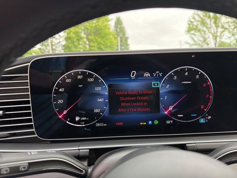 Used 2024 Mercedes-Benz GLS 450 4MATIC image 13