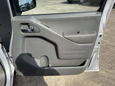 Used 2019 Nissan Frontier SV w/ Value Truck Package image 13