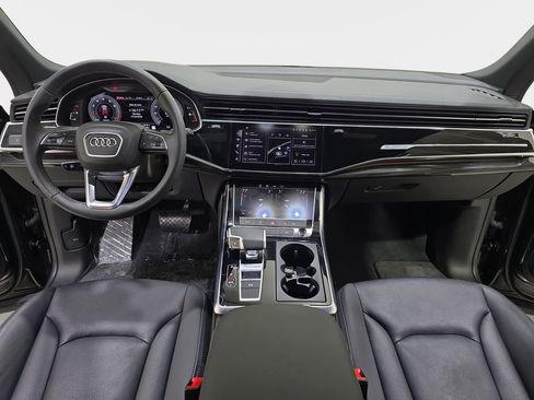Used 2025 Audi Q8 Premium Plus AWD/4WD image 10