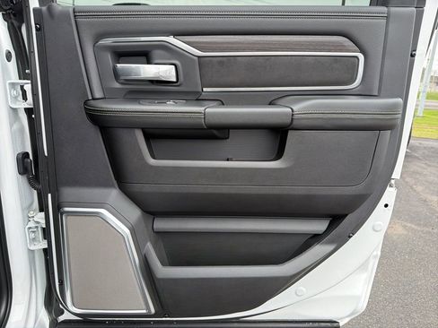 New 2026 RAM 3500 Laramie AWD/4WD image 16