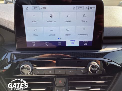 Used 2025 Ford Escape ST-Line AWD/4WD image 3