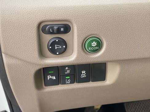 Used 2022 Honda Pilot Touring image 21