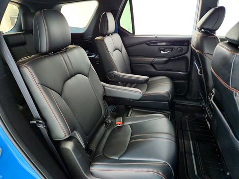 Used 2023 Honda Pilot TrailSport image 25