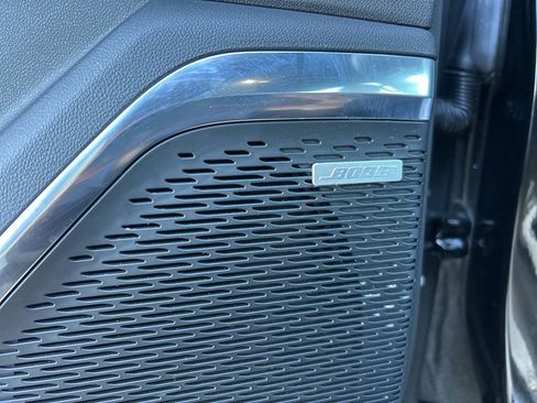 Used 2025 GMC Acadia Elevation image 21