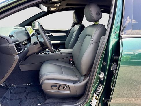 New 2025 VinFast VF 8 Plus AWD/4WD image 20