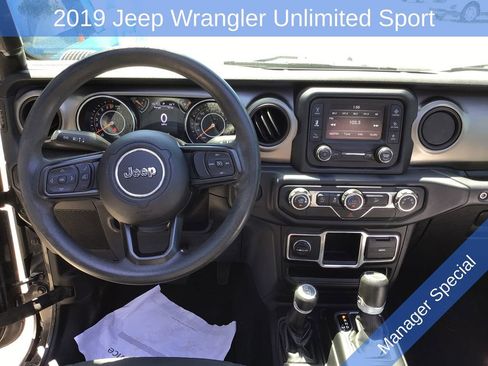 Used 2019 Jeep Wrangler Unlimited Sport AWD/4WD image 3