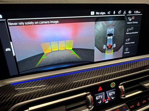 Used 2022 BMW X6 M50i w/ Executive Package image 23