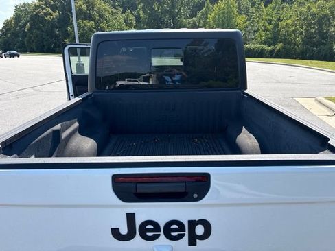 Used 2020 Jeep Gladiator Sport w/ Quick Order Package 24S AWD/4WD image 9