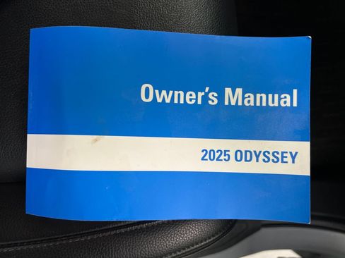 Used 2025 Honda Odyssey EX-L image 39