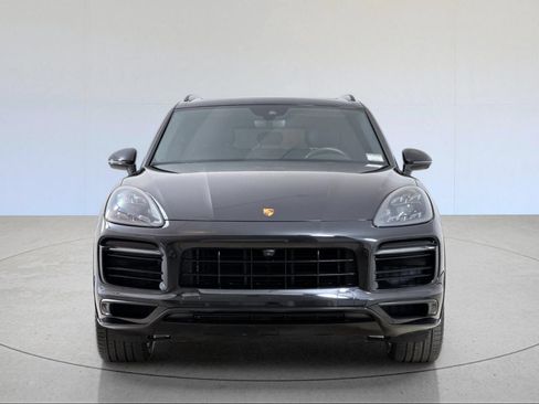 Certified 2023 Porsche Cayenne GTS AWD/4WD image 12