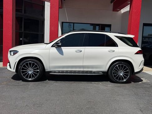 Used 2022 Mercedes-Benz GLE 350 w/ AMG Line Exterior image 3