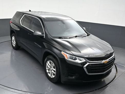 Used 2021 Chevrolet Traverse LS image 22