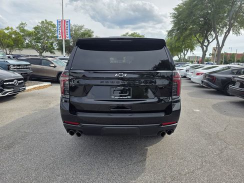 Used 2025 Chevrolet Suburban Z71 AWD/4WD image 4