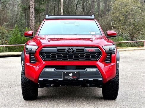 Used 2024 Toyota Tacoma TRD Off-Road image 3