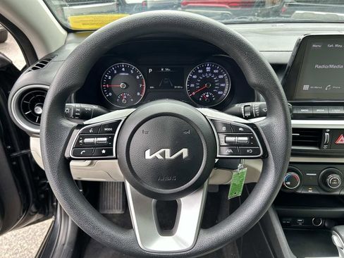 Certified 2023 Kia Forte LXS w/ LXS Technology Package FWD image 16