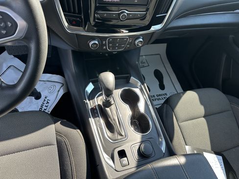 Certified 2021 Chevrolet Traverse LS FWD image 19