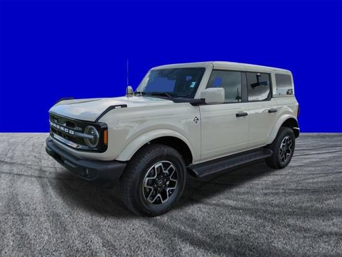 New 2026 Ford Bronco Outer Banks AWD/4WD image 8