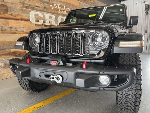Used 2026 Jeep Wrangler Unlimited Rubicon AWD/4WD image 9