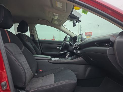 Used 2021 Nissan Sentra SR w/ Lighting Package FWD image 18