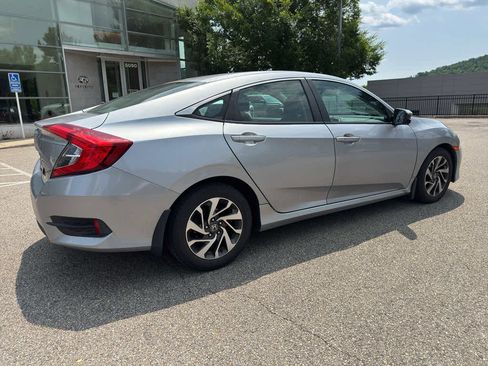 Used 2016 Honda Civic EX image 5