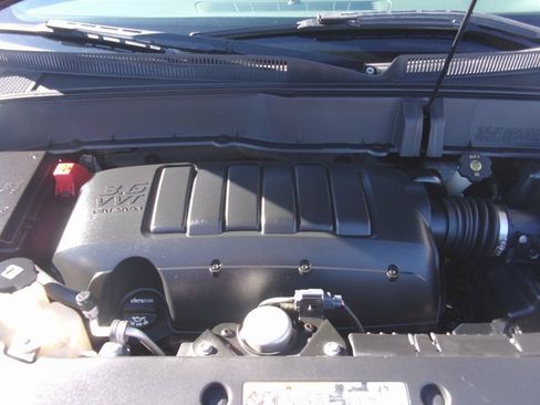 Used 2017 Chevrolet Traverse LT image 15