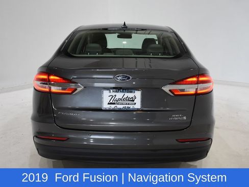 Used 2019 Ford Fusion SEL FWD image 5