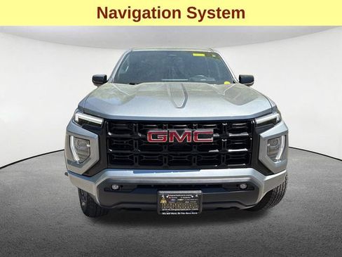 Used 2024 GMC Canyon Elevation w/ Elevation Premium Package AWD/4WD image 4