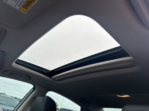 Used 2016 Honda Civic Touring image 5