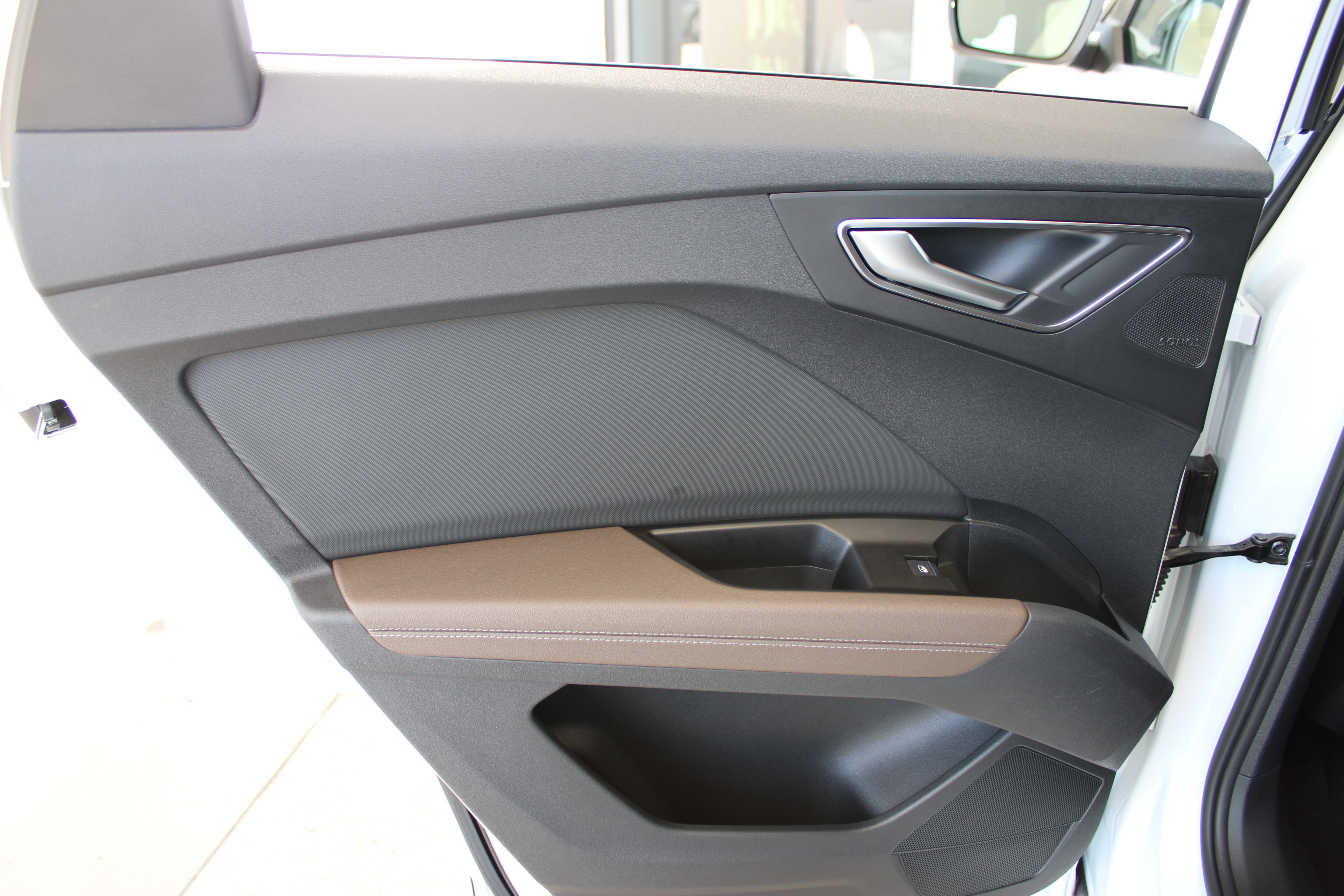 Used 2023 Audi Q4 e-tron Premium Plus RWD image 21