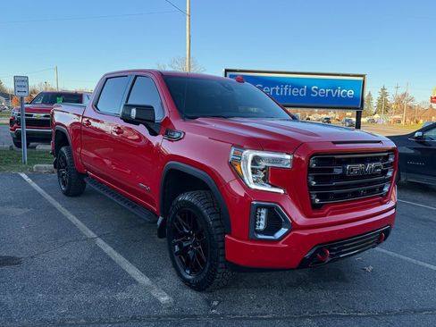 Used 2021 GMC Sierra 1500 AT4 w/ AT4 Premium Package image 9