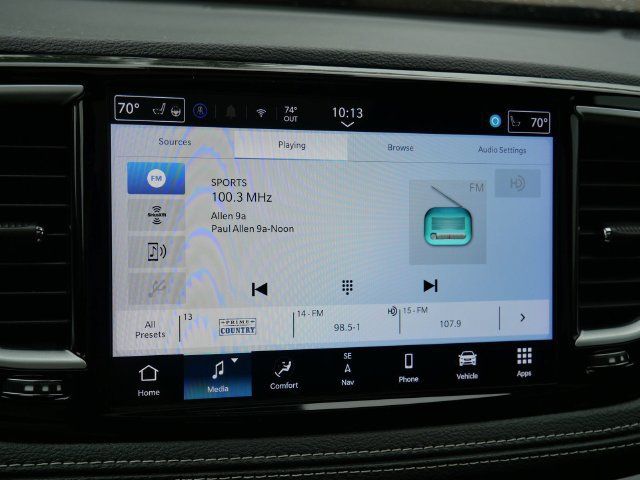 Used 2025 Chrysler Pacifica Limited FWD image 23