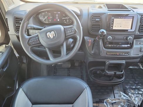 Used 2023 RAM ProMaster 2500 FWD image 14
