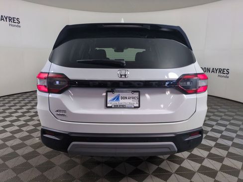 Certified 2023 Honda Pilot EX-L image 4