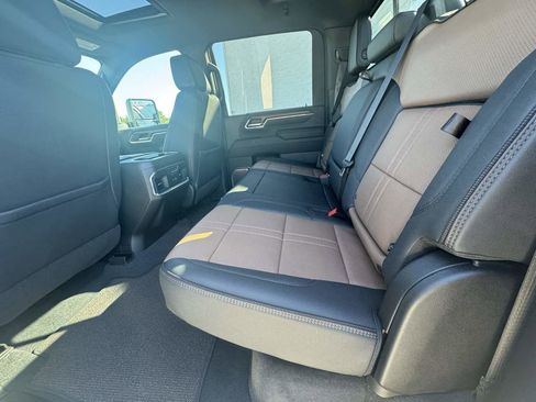 Used 2024 Chevrolet Silverado 2500 High Country w/ High Country Premium Package image 8