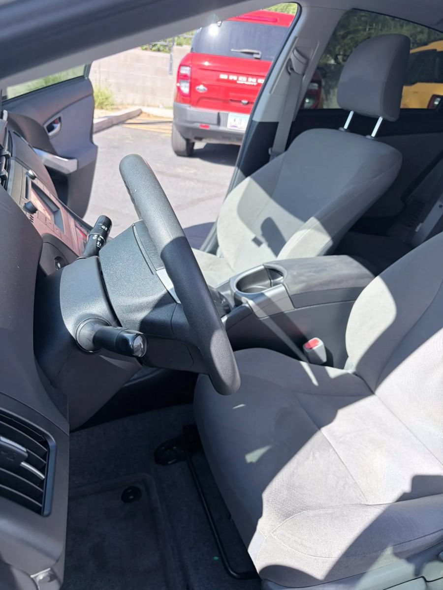 Used 2014 Toyota Prius Three w/ Solar Roof Package FWD image 12