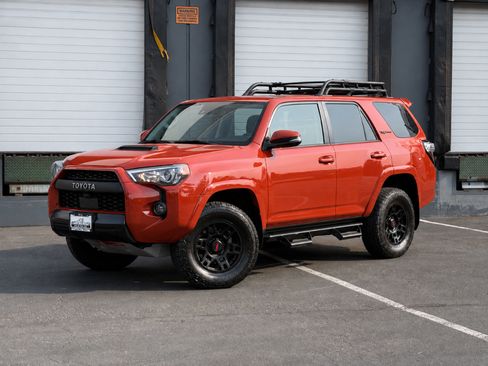 Used 2024 Toyota 4Runner TRD Pro AWD/4WD image 8