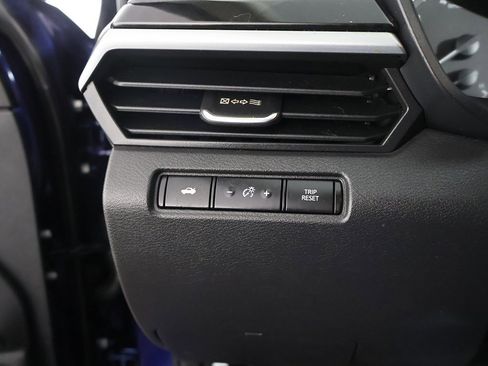 Used 2024 Nissan Altima 2.5 SR w/ SR Premium Package image 40