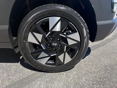 Used 2024 Hyundai Kona SEL AWD/4WD image 23