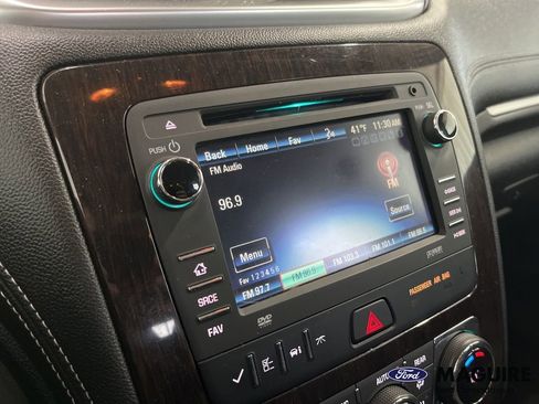 Used 2016 Chevrolet Traverse LT w/ Traveler's Package FWD image 11
